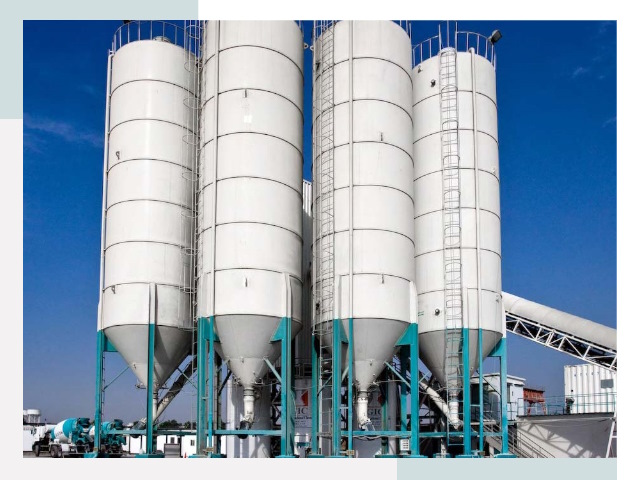 Строительство цементных силосов в Губахе